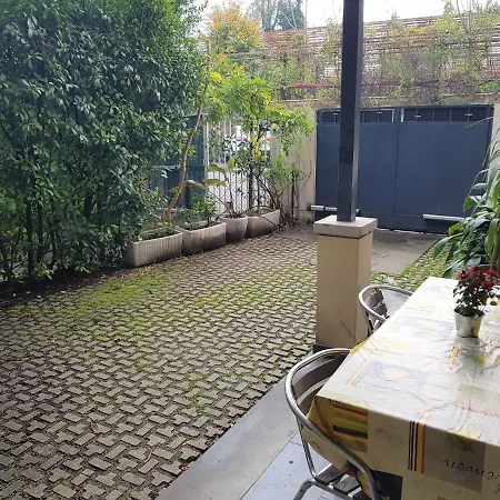 Cozy Family With Parking Spot